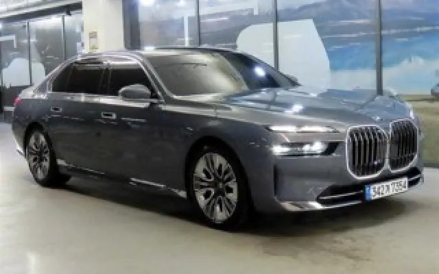 인천중고자동차문의 7시리즈 (G70) 740i sDrive 디자인퓨어 엑셀런스 매물 사진 19 - 2023/01 71,317km